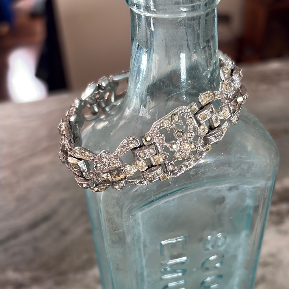 Elegant Silver Bracelet Vintage